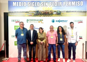 Quintero felicita a COAG por sus 50 años de trayectoria y a Mª Carmen Pérez por su reelección en la ejecutiva