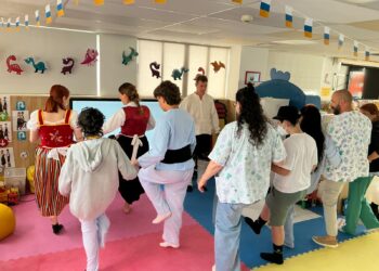 El alumnado de las aulas hospitalarias de la Consejería de Educación se suma al Día de Canarias