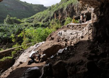 Comienza la quinta campaña de excavaciones arqueológicas en la Cueva de El Tendal