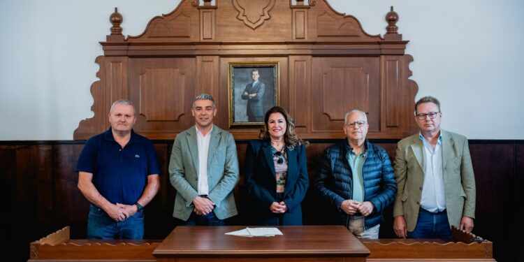 Administraciones y agricultores colaboran en el desarrollo de un proyecto piloto de riego eficiente en Hermigua