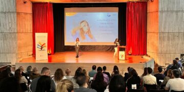 250 docentes y directivos de centros participan en unas jornadas sobre el proyecto Viera