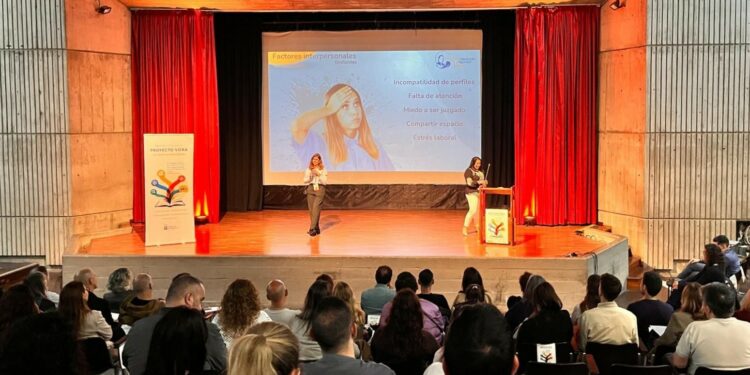 250 docentes y directivos de centros participan en unas jornadas sobre el proyecto Viera
