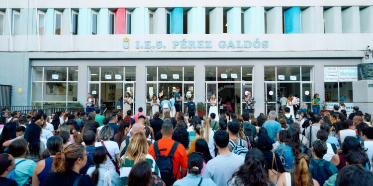 Cerca de 10.400 personas aspiran a las 944 plazas docentes convocadas por la Consejería de Educación