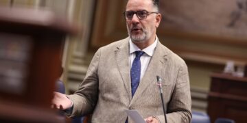 Poli Suárez defiende la solvencia y la capacidad de gestión económica de la Consejería de Educación y Deportes