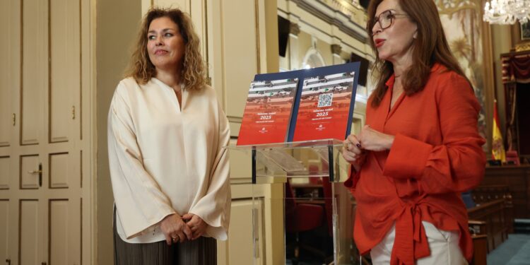 Un momento durante el acto de entrega
