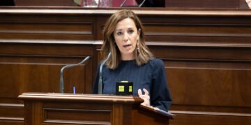 Jéssica de León destaca la reducción de la brecha salarial y el impulso de medidas para el empleo femenino