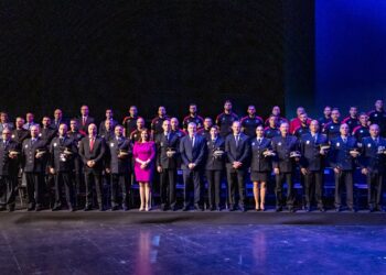 El Gobierno recupera “con orgullo” la celebración del Día de la Policía Canaria