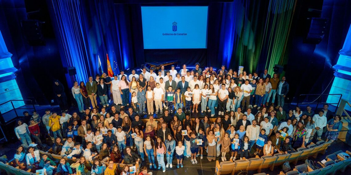 Educación entrega sus premios anuales a la participación en programas educativos y actividades extraescolares