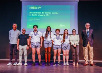 El Gobierno canario presenta el proyecto de Lucha Canaria Escolar 4×4 para acercar el deporte vernáculo a las aulas