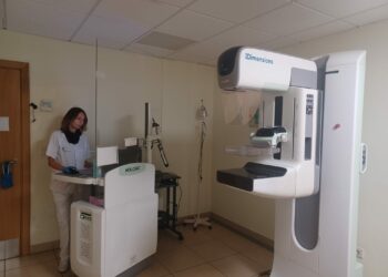 Sanidad licita el suministro e instalación de diez mamógrafos digitales para el diagnóstico del cáncer de mama