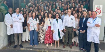 El Hospital La Candelaria homenajea a los 61 residentes de medicina y enfermería que finalizan su periodo formativo