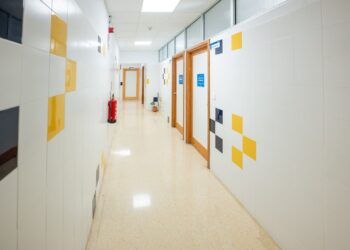La huelga de médicos en las instituciones sanitarias del SCS registra hoy un seguimiento del 10,5 por ciento