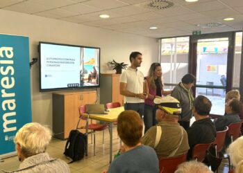 Bienestar Social forma a 300 mayores en ciberseguridad frente a los fraudes y riesgos digitales