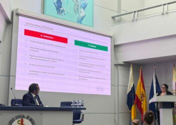 Un trabajo del HUC y Primaria de seguimiento pacientes vulnerables COVID-19, premiado por Real Academia de Medicina