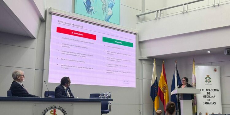 Un trabajo del HUC y Primaria de seguimiento pacientes vulnerables COVID-19, premiado por Real Academia de Medicina