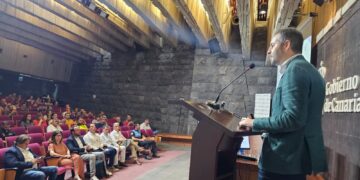El 112 Canarias aborda el papel de las comunicaciones críticas en la gestión de catástrofes naturales y emergencias