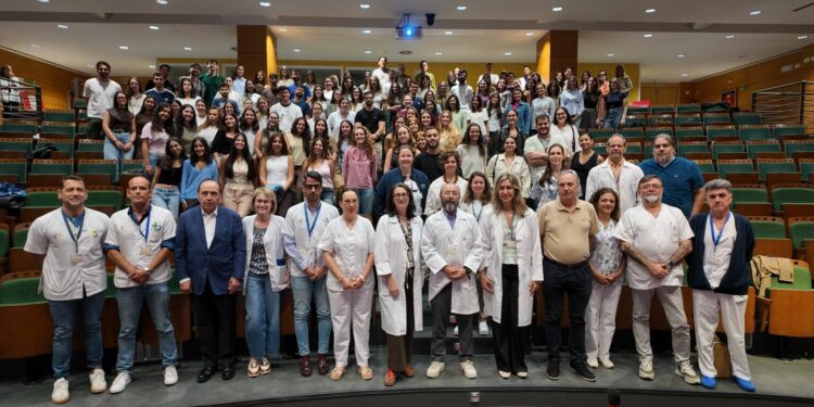 El Complejo Hospitalario Universitario Insular-Materno Infantil da la bienvenida a 103 nuevos residentes