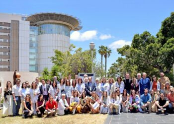El HUC rinde homenaje a 35 residentes que finalizan su formación en el hospital