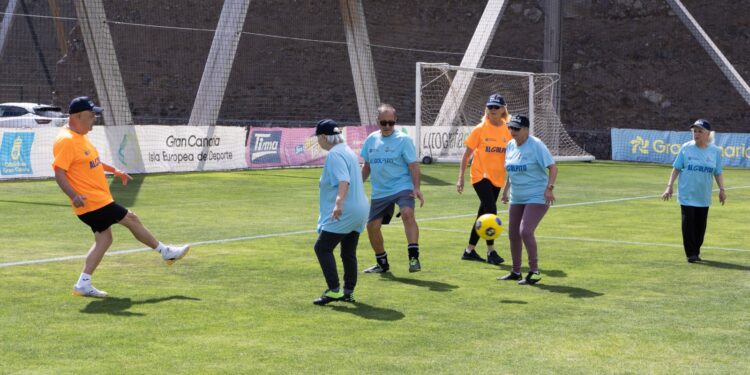 El I Torneo de Fútbol Caminando AlGolpito 2026 reúne a 200 personas mayores en Gran Canaria