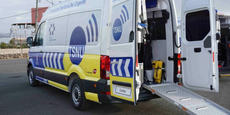 Más de una veintena de ambulancias de transporte no urgente inoperativas por actos vandálicos en Tenerife