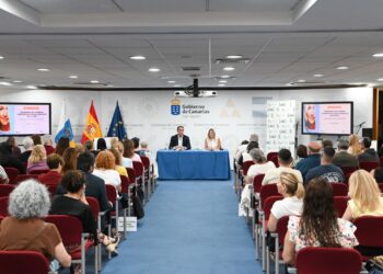Canarias impulsa mecanismos para prevenir el maltrato hacia las personas mayores