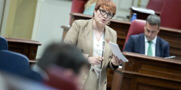 Delgado reitera que los proyectos contra la violencia de género se ejecutan a la espera de la transferencia estatal