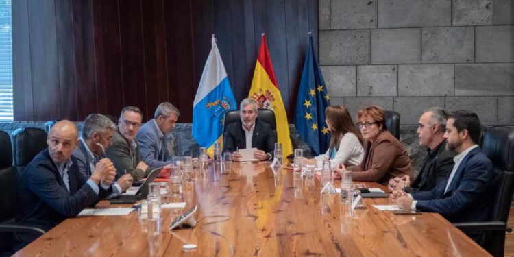 El Gobierno activa su red de apoyo en Venezuela para atender a los canarios afectados por el terremoto