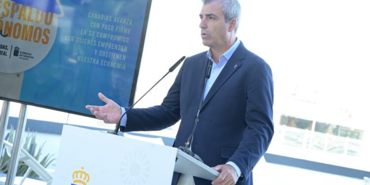 El Gobierno lanza las ayudas para los autónomos canarios que sufran baja por incapacidad temporal