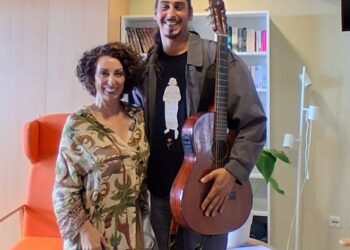 El Hospital Universitario de La Palma organiza actividades de acompañamiento lector y musical para pacientes