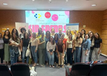Una treintena de profesionales de Atención Primaria de Gran Canaria se forman en lactancia materna