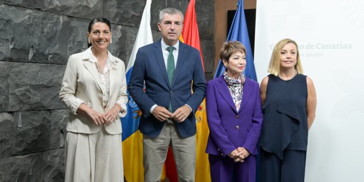 Canarias impulsa la construcción industrializada con un protocolo de colaboración con el sector