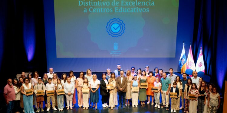 Educación reconoce en La Gomera a once centros por sus proyectos de excelencia