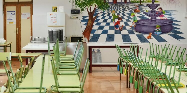 Educación destina 2,5 millones de euros para garantizar la alimentación de más de 10.000 escolares este verano