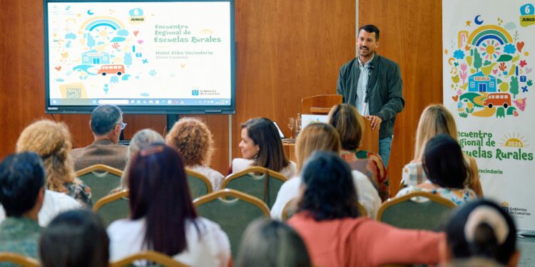 Las escuelas rurales canarias reivindican su papel como motor educativo y social del archipiélago