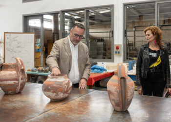 Poli Suárez destaca el papel de la Escuela de Arte y Superior de Diseño en la formación del talento creativo isleño