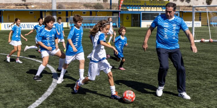 Un centenar de niños y niñas con y sin diversidad funcional participan en un campus inclusivo