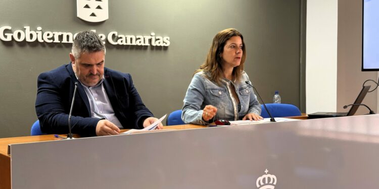 Canarias rompe la barrera de las 145.000 personas en paro por primera vez en casi dos décadas