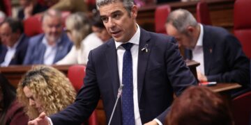 Quintero anuncia una nueva ayuda para paliar los efectos de la sequía en la viticultura canaria
