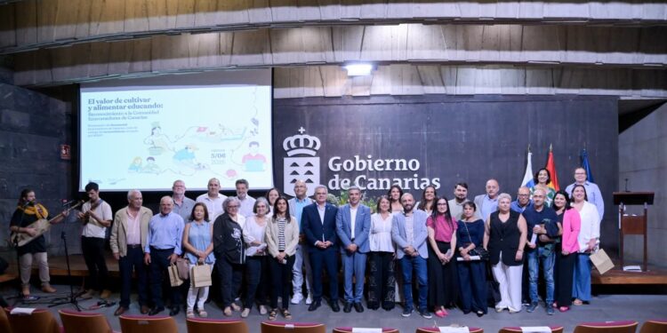 El Gobierno de Canarias comparte con los agentes de Ecocomedores el reconocimiento concedido por el Ministerio