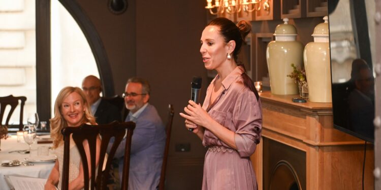 Turismo presenta en Reino Unido su estrategia de sostenibilidad ambiental, social y económica