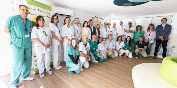 El HUC estrena una nueva zona de descanso y juegos para menores hospitalizados