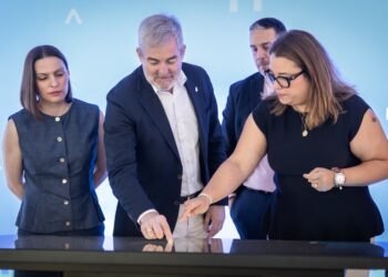 Canarias impulsa SMARTHUB360, un aula digital interactiva para facilitar la transferencia de conocimiento