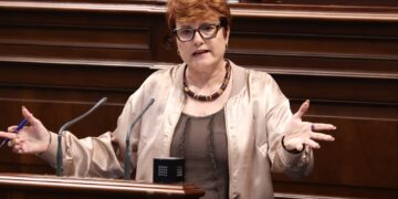 Canarias combate la pobreza con un modelo de inclusión activa y reclama la financiación estatal justa