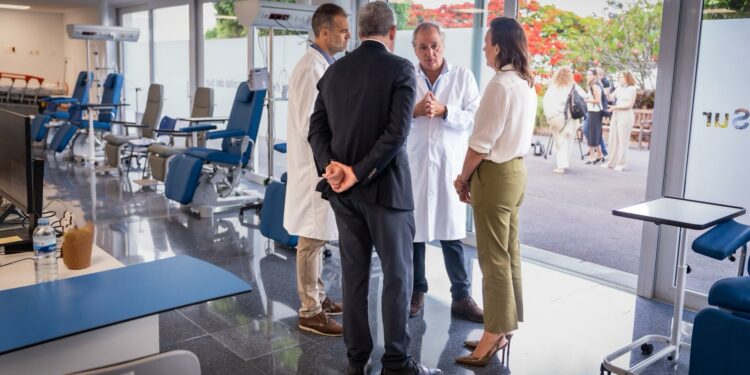 Clavijo refuerza su compromiso con el Hospital del Sur con la ampliación del Hospital de Día Oncológico