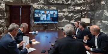 El Gobierno trabaja en un plan a tres meses para responder a las necesidades básicas de los afectados en Venezuela