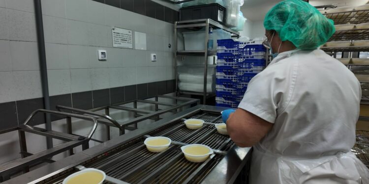 El Insular-Materno Infantil donó 4.600 kilos de excedente alimentario a comedores sociales el pasado año