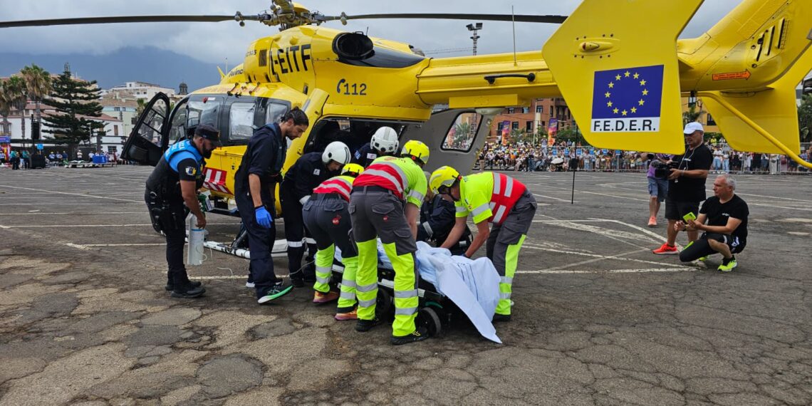 El SUC muestra el servicio que presta a la población en el festival de aeromodelismo de Puerto de la Cruz