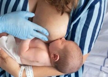 Sanidad recuerda los beneficios de la lactancia materna, tanto para los bebés como para las madres
