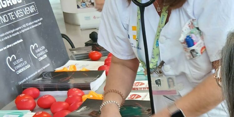 El HUC organiza una jornadas de detección precoz de la hipertensión