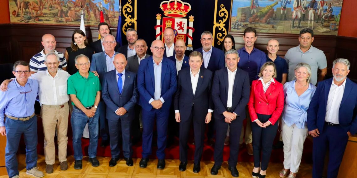 Canarias y el Estado trabajan en nuevas reservas marinas y reforzarán el control en estos espacios
